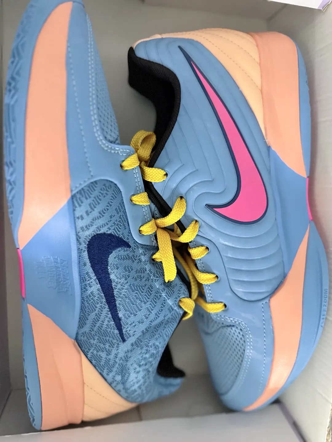 Tenis Nike ja  2