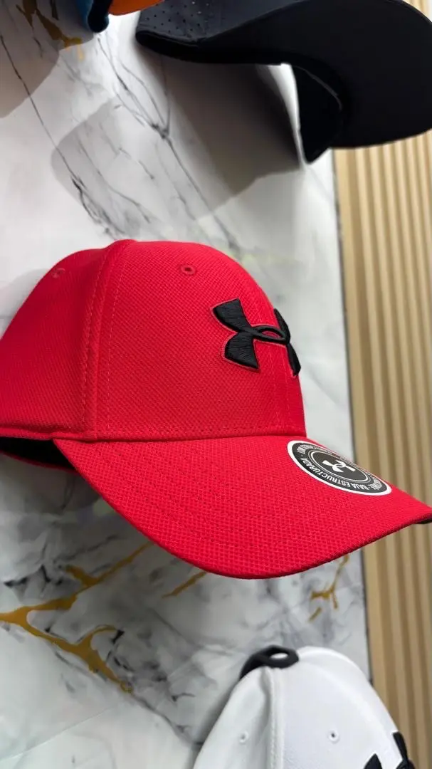 Gorra Under Armour Roja