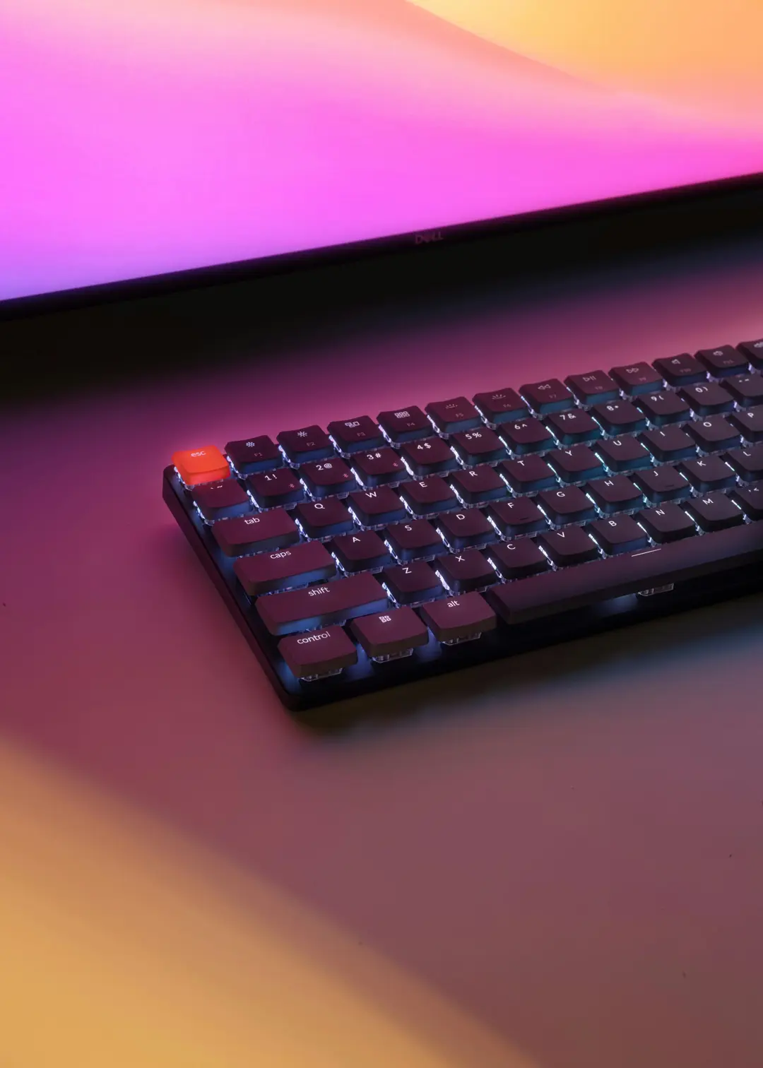 Teclado Mecánico RGB Pro