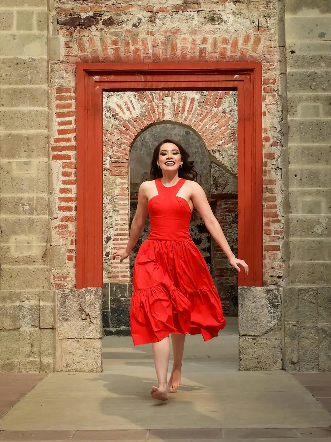 Vestido Rojo Vibrante de Verano