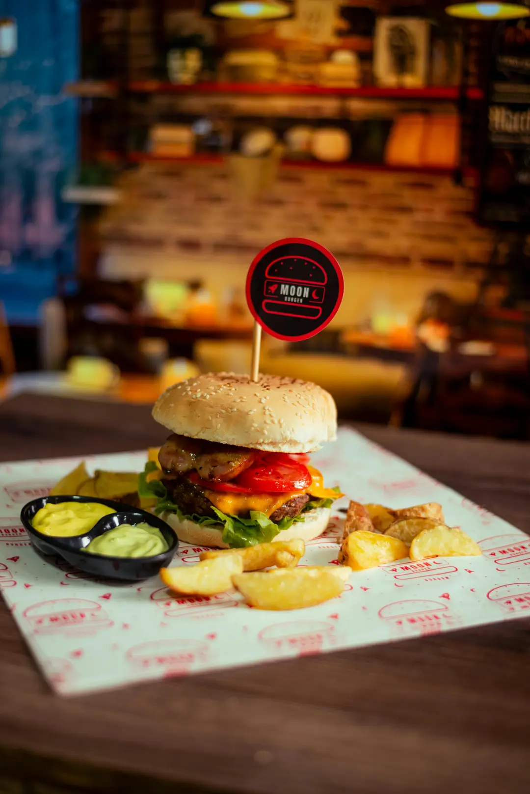 Hamburguesa Clásica Moon Burger